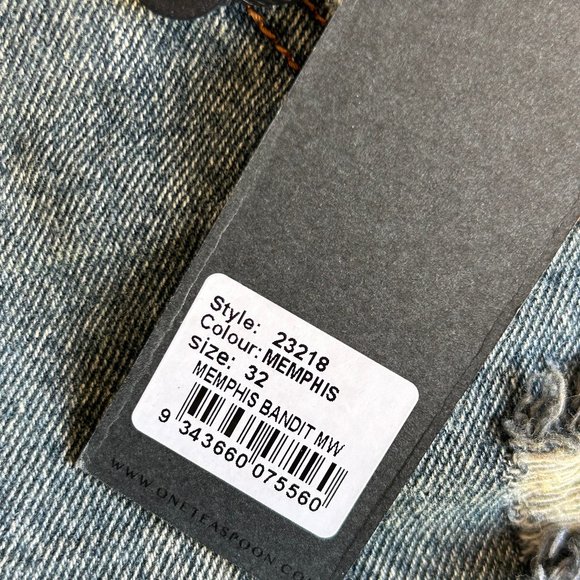 NWT One Teaspoon Bandits Jean Shorts Size 32  Memphis Distressed Mid Waist - Picture 2 of 14